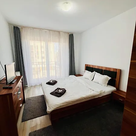 Cozy Coresi Studio Appartement *