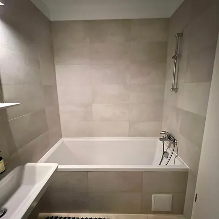 Appartement Cozy Coresi Studio